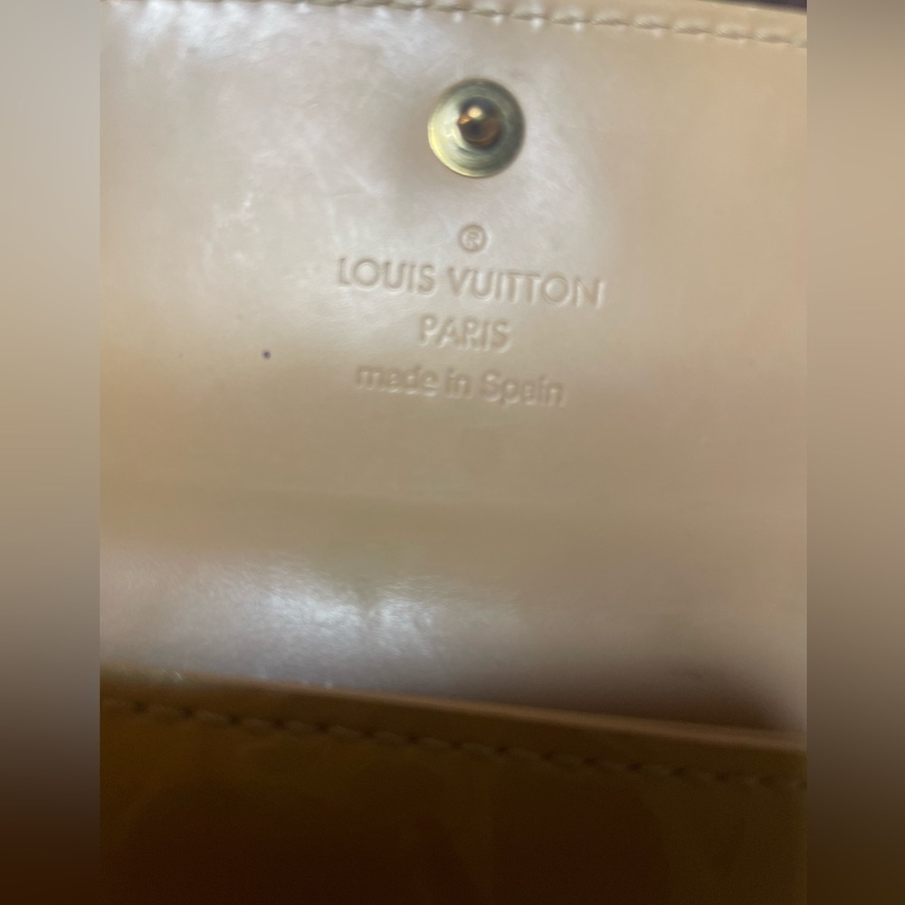 LOUIS VUITTON tan brown 4 key case - Picture 6 of 7